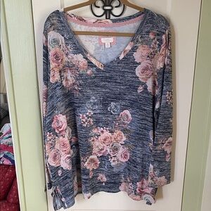 Cupio Navy Heathered V-Neck Long Sleeve Top with Pink Floral Print